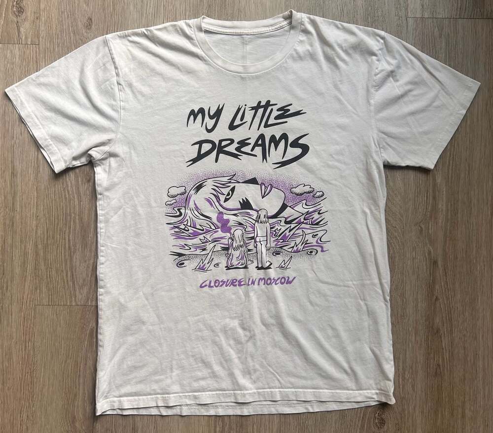 Closure in Moscow My Little Dreams Graphic T-Shirt